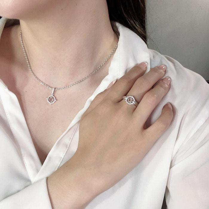 G_Rade Small 4Way Compass Necklace