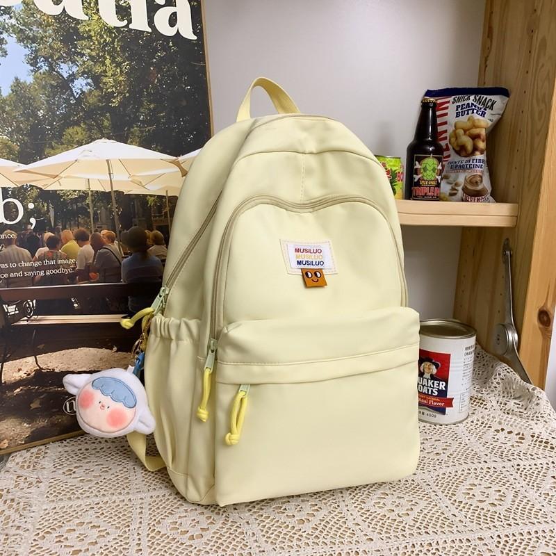 Fashionable Large Capacity Korean Style Backpack Waterproof Nylon School Bag For Men And Women