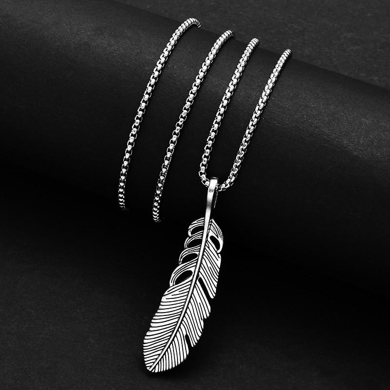 European and American Personalized Hip-hop Titanium Steel Necklace Men, Trendy Brand Simple Pendant Long Sweater Chain Accessories Women