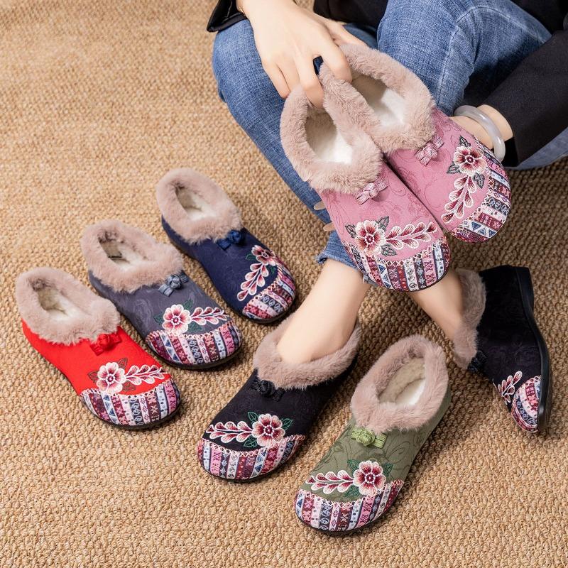 Winter mother cotton shoes winter new velvet thickened cotton shoes embroidered elderly cotton shoes one pedal