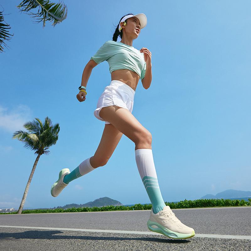 Saucony Phoenix Inferno 3 Daily Running Shoes Pwrvizi High Elastic Eva Women Running Shoes Light-Green S18229-1