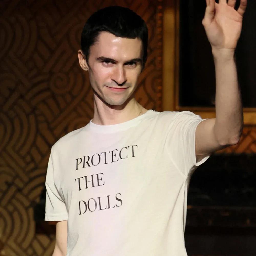 Men Women Clothing Streetwear High Quality Protect The Dolls T Shirt Men_Women Harajuku Aesthetic Letter Print T-Shirt Unisex