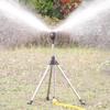 Gartensprenger 360° Rotierender Bewässerungs-Dreibein Rasen Garten Sprenger Bewässerungsständer Grasbewässerungs-Sprenger Sprenger-Werkzeug