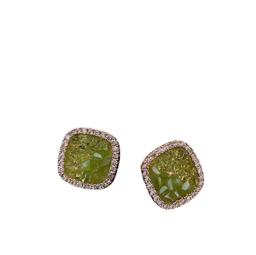 Retro square year new trendy niche high-end sense light luxury temperament commuter stud earrings green