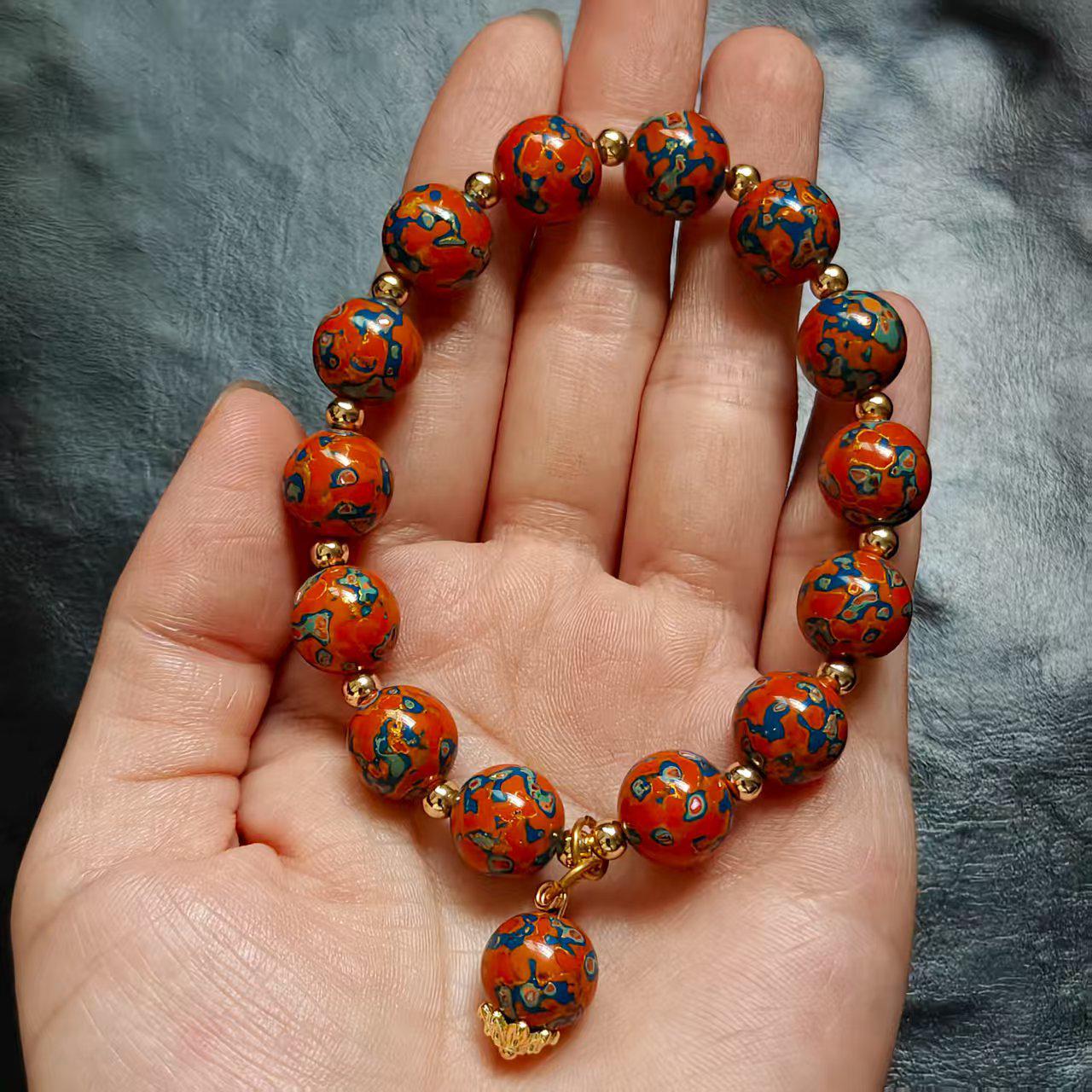Винтажный браслет из лаковых бусин в китайском стиле: Дизайн нематериального наследия