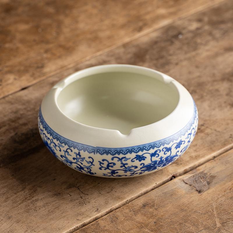 Ceramic Ru kiln ashtray creative mini ashtray Chinese practical easy to clean ashtray small personality trend