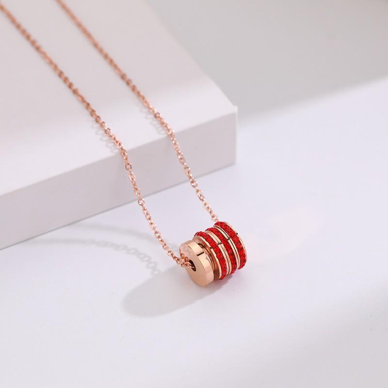 

Ожерелье из титановой стали с бриллиантовой подвеской в ​​виде цилиндра