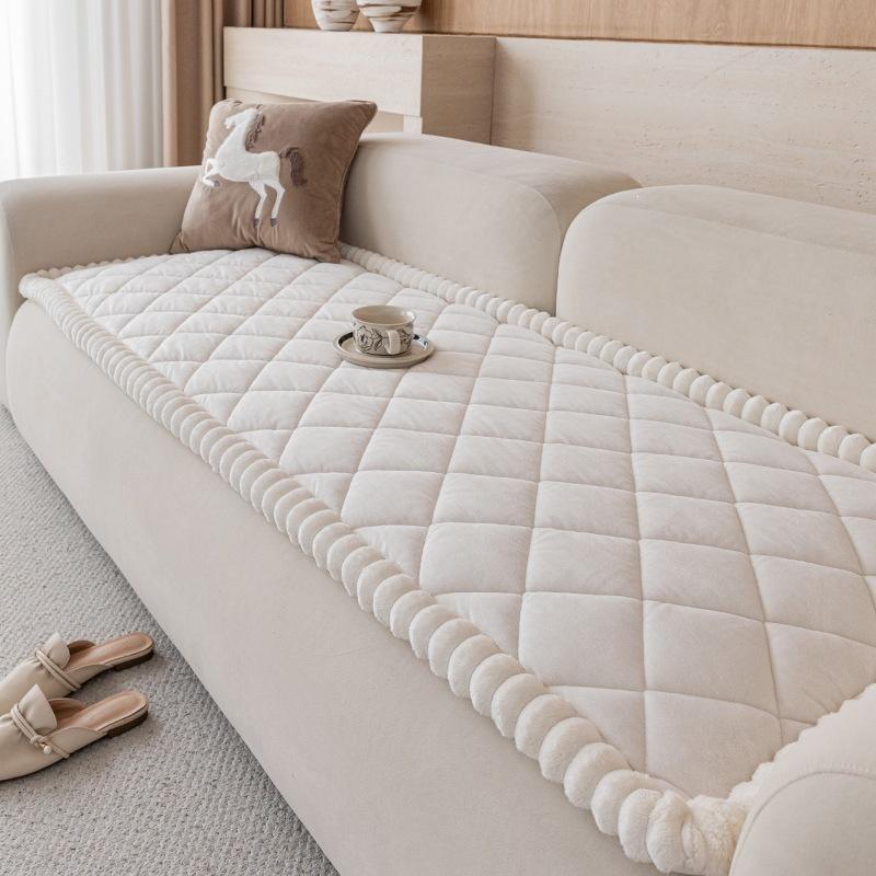 White Diamond Patterned Sofa Cushion Short Plush Thick Sofa Cover Anti Cat Scratch Anti Slip One-piece Straight Sofa Towel Four Season Universal