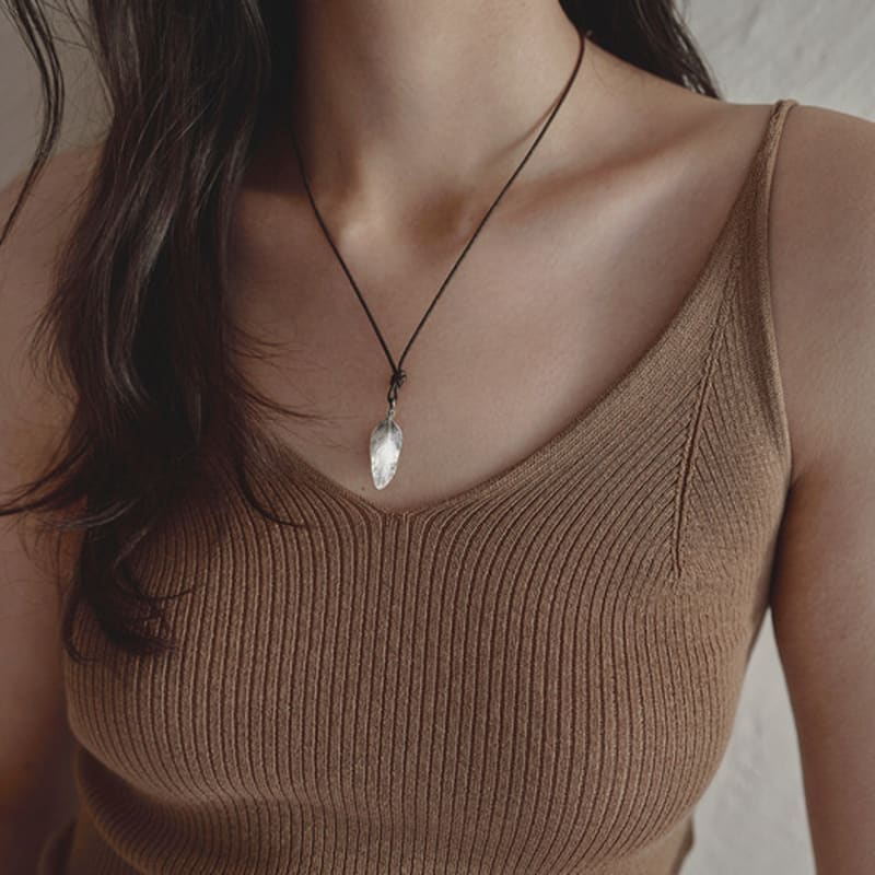 MADE BY EGO Feather Leather Necklace