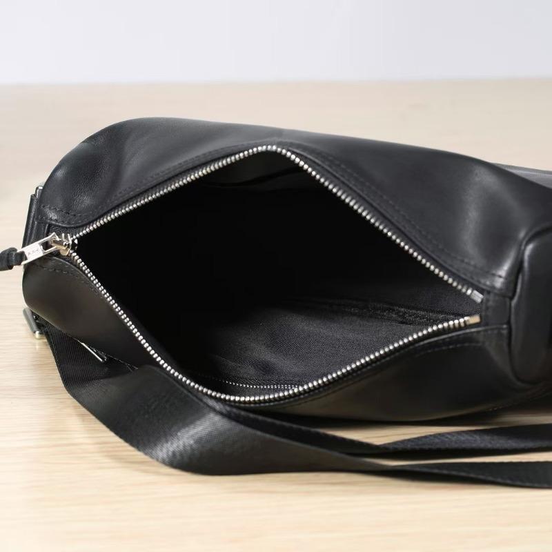 Single-shoulder Bag Men's Genuine Leather Crossbody Bag Simple Round Bucket Bag Three-dimensional Single-shoulder Bag