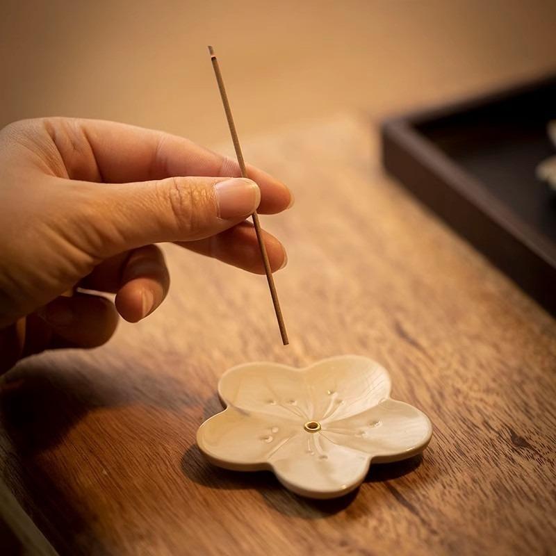 Porte-encens en forme de fleur en céramique avec cendrier Design Parfait Pour la Maison la Méditation le Yoga et l'Utilisation en Aromathérapie