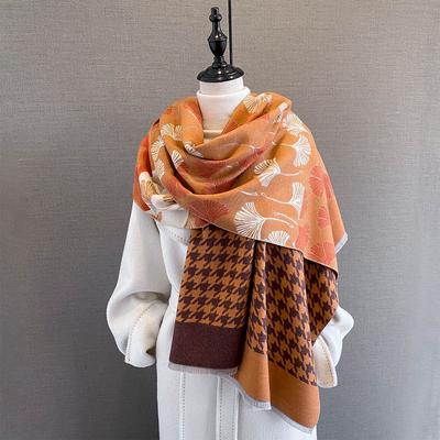 Accessoires – Schals & Tücher