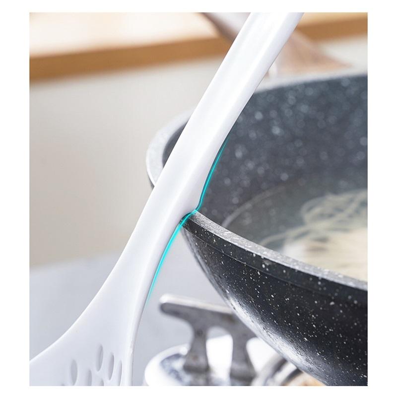 1PC Kitchen Long-handled Colander Filtered Dumpling Spoon Hotpot Drain Spoon Household High Temperature Thickened Colander