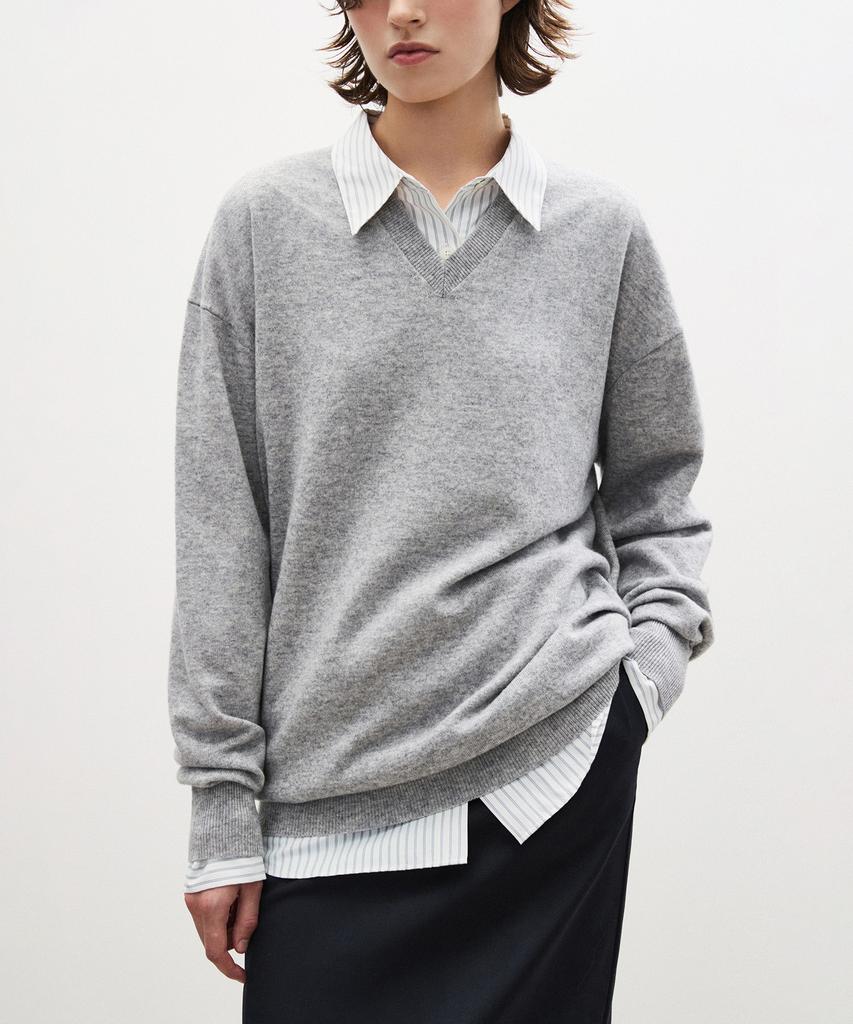 SUARE WOMEN Cashmere Wool Oversized V-Neck Knit - 4 Colors