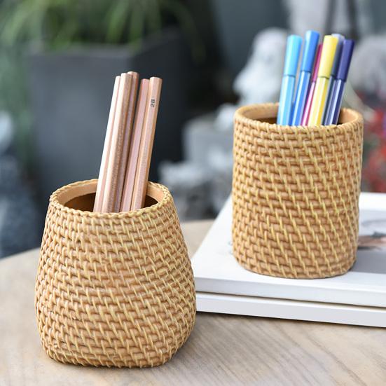 Huaqianguhh Faux Rattan Pen Holder, Woven Style Makeup Brush Boho Desktop Organizer, Multi-functional Resin Pencil Cup for Home Office