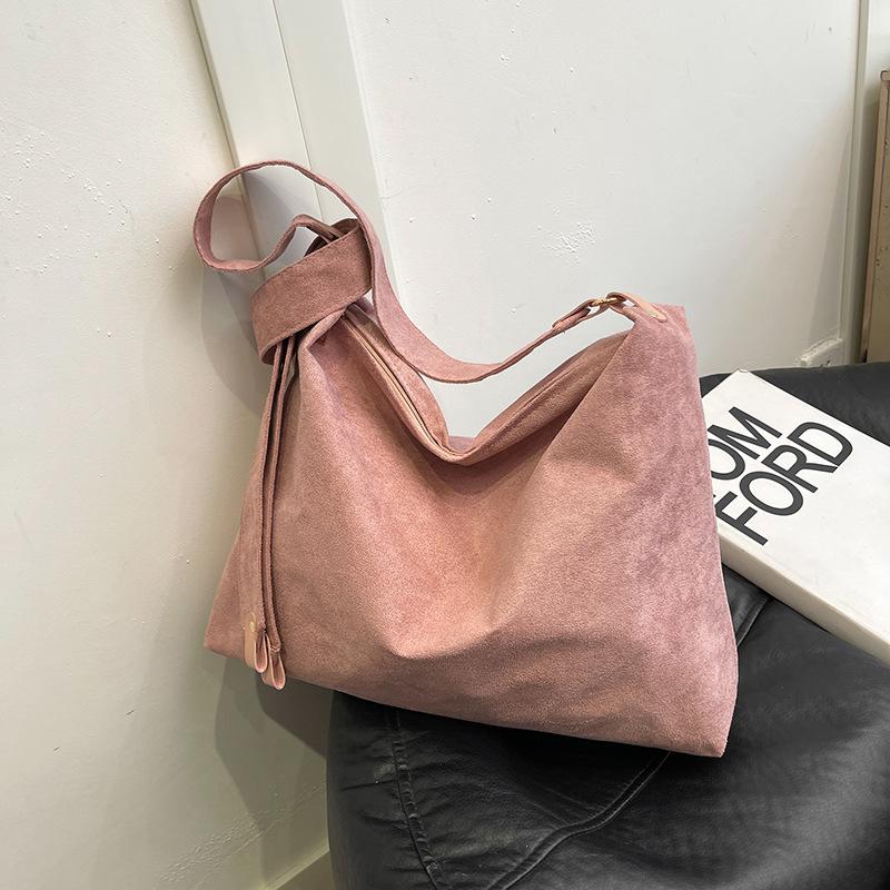 

2025 New Fashion Retro Versatile Shoulder Tote Bag Slack Large Capacity Lazy Wind Suede Pillow Bag