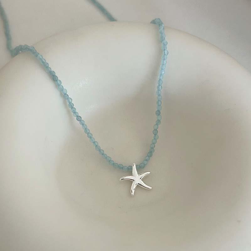 

Стеклянные бусины, ожерелье с подвеской в виде звезды, маленький свежий, простой, универсальный чокер, нишевый темперамент, модные украшения для женщин