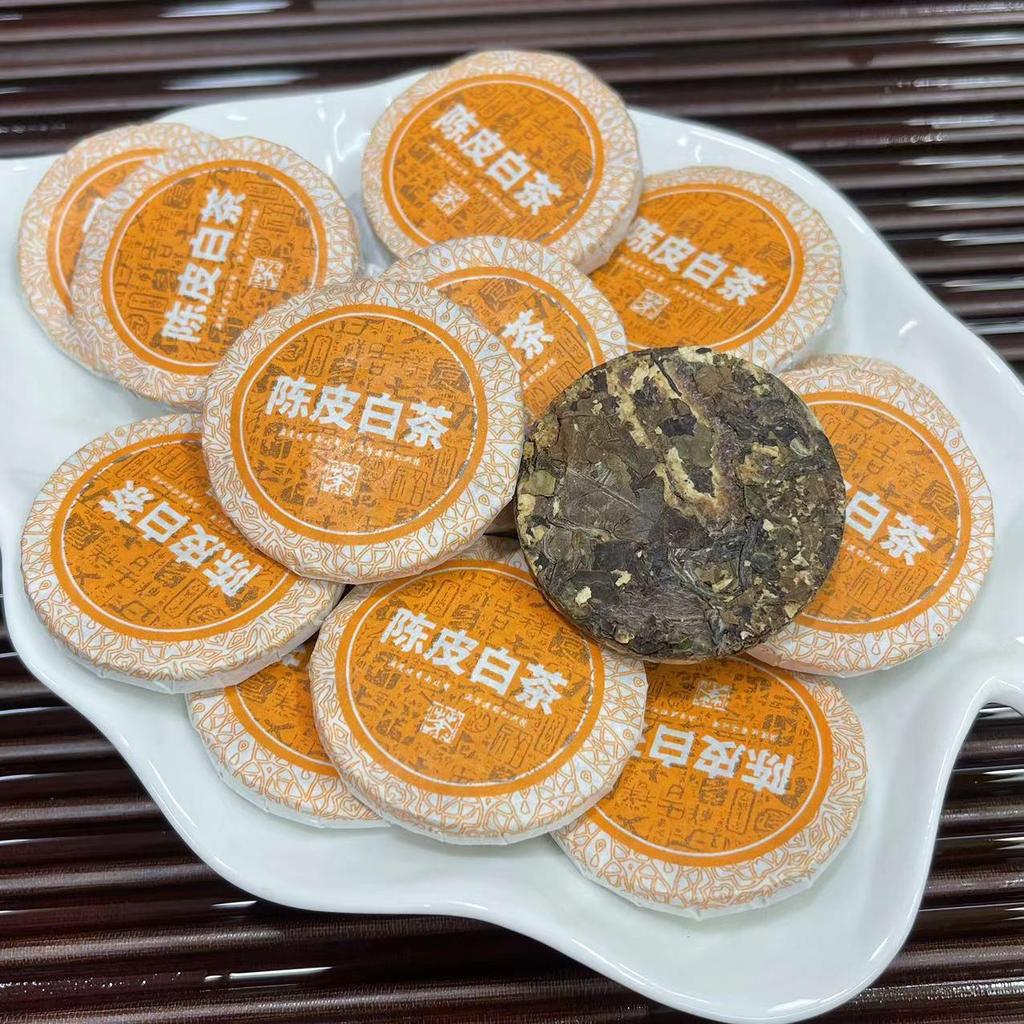 Assorted Mini Tea Cakes: 40 Varieties of Yunnan Pu-erh, Ripe, Glutinous Aroma, White, and Black Tea