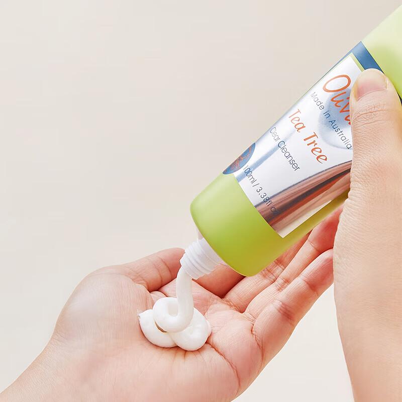 OLIVIAM Australian Tea Tree & Goat Milk Purifying Facial Cleanser