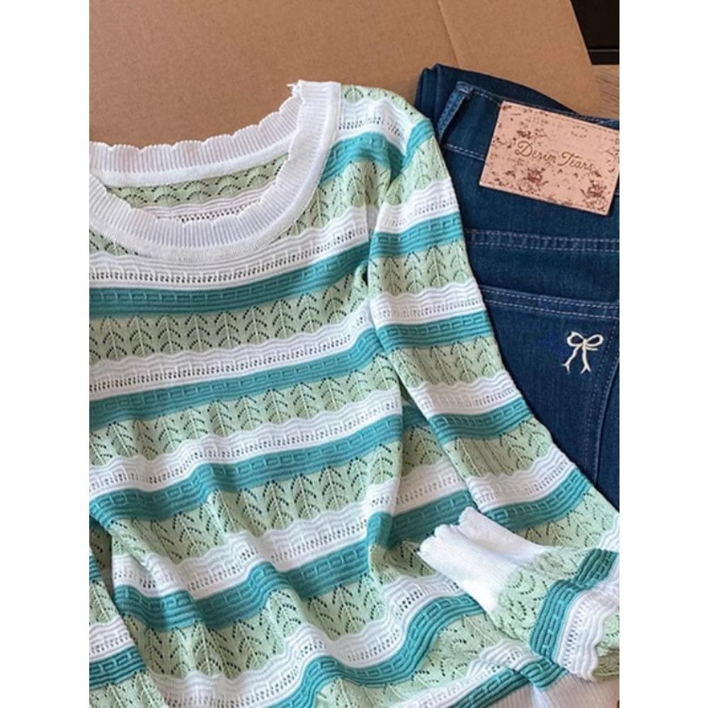 

Новый осенний модный дизайн с контрастным полосатым вязаным свитером — это уникальный и красивый свитер для женщин one size зелёный