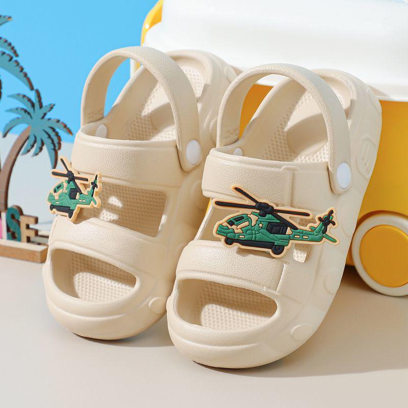 Kids' Military Style EVA Slippers: Boys' Summer Anti-slip, Anti-collision Indoor Sandals for Bathroom and Shower.
