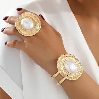 European and American Exaggerated Personality Fashion Earring Bracelet Set