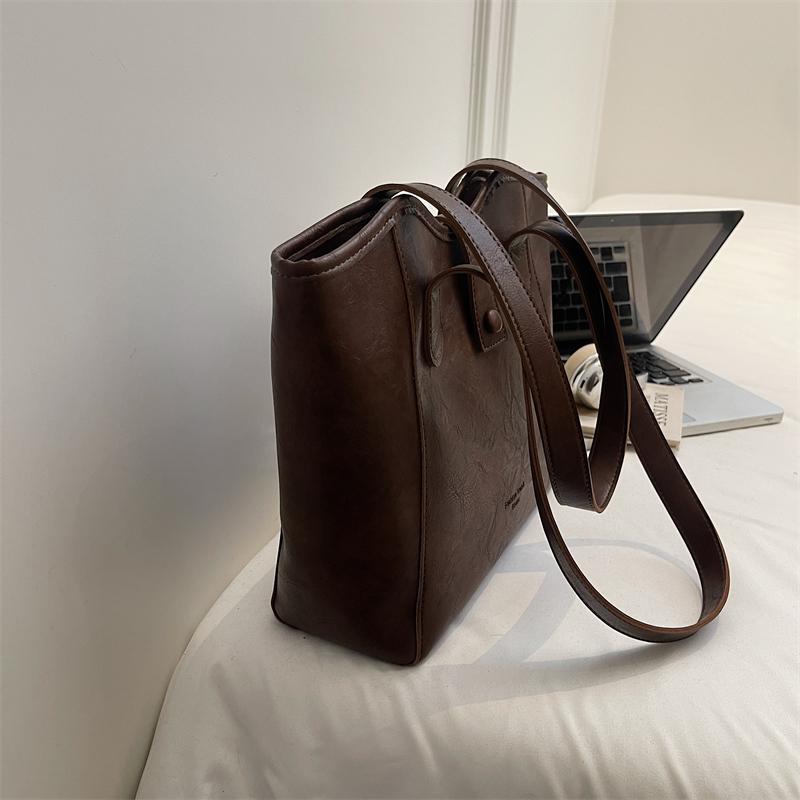 Classic Leather Tote Bag with Top Handle Large Capacity Everyday Fashion Shoulder Bag for Women