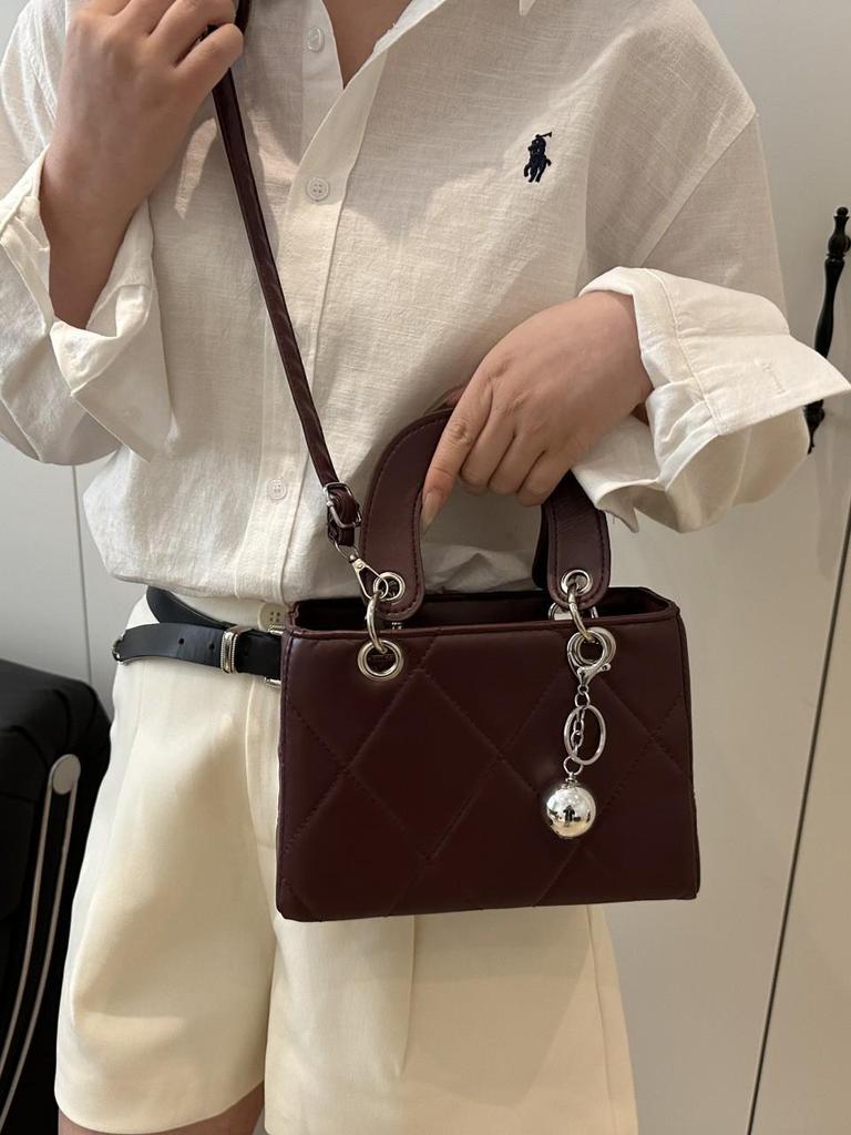 Trendy 2025 Argyle Embroidered Korean-Style Large Capacity Crossbody Handheld Bag
