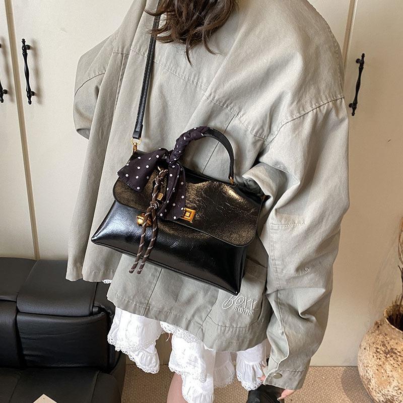 Premium Sense Hand Carry Small Square Bag Women's Spring New Fashion Shoulder Messenger Bag Work Commuter Bag