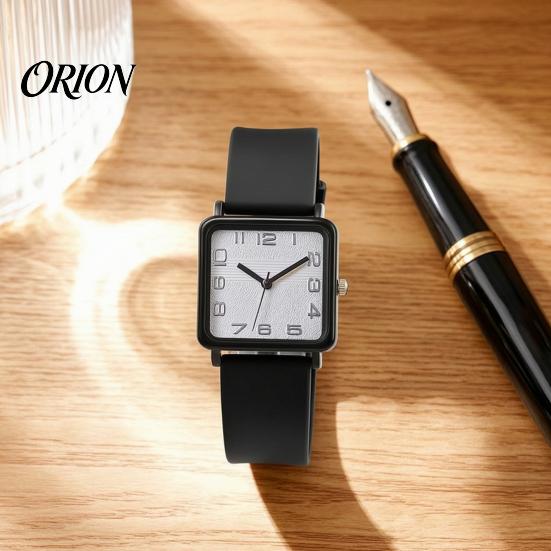 Square Dial Watch Quartz for Women, Casual Silicone Strap Wristwatch with Strap, Accurate Lightweight Wristwatch, Fashion Accessory Precise