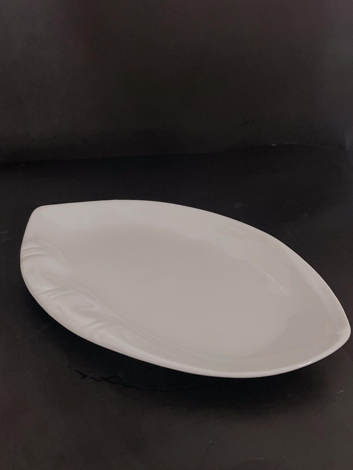 Pure White Bamboo Leaf Ceramic Oval Plate 12-inch 30 cm