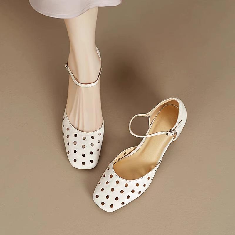 Fashion Hollow-out Women's Breathable Baotou Sandals for Summer Wear Fashion Chunky Heel High Heels for Summer 2025