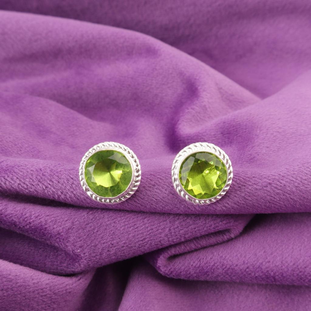 Round Peridot Gemstone 925 Sterling Silver Push Back Wedding Gift Stud Earrings EE-147-18