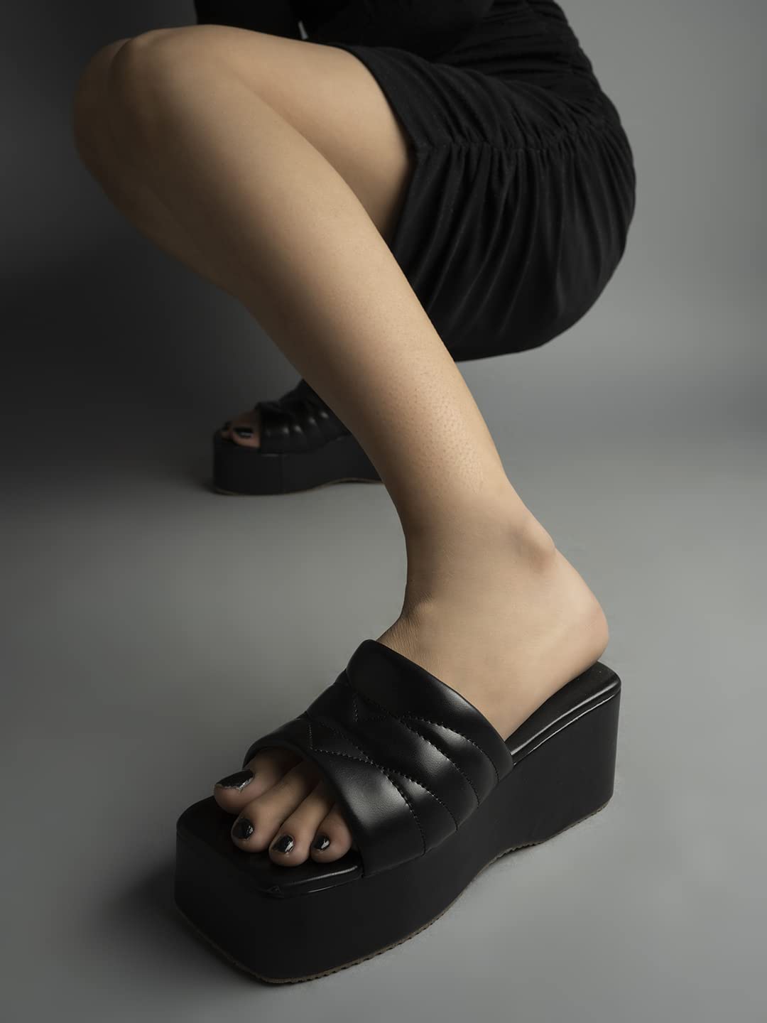 

Shoetopia Women & Girls Retro Style Platform Heels/P-1/Black/Uk7 7 UK
