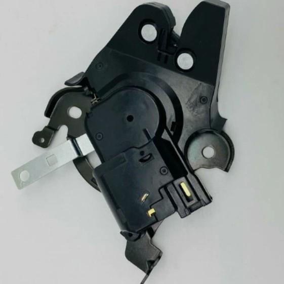 BHF656820 GSYL5682XA Trunk Lock Mechanism for Mazda