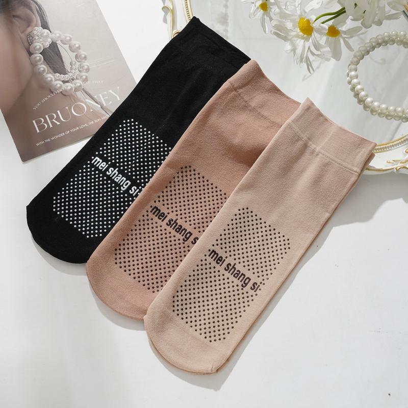 

10 пар женских летних толстых бархатных коротких чулок с клеящейся подошвой и массажной вставкой для рта, короткие носки, чулки, тонкие носки 3 pairs разноцветный