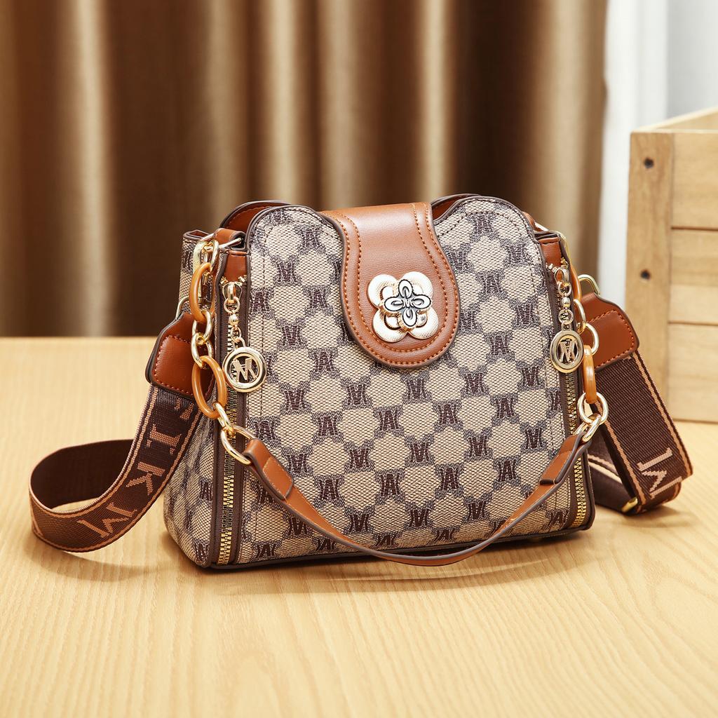 Bag Messenger Bag Women's 2025 New Fashionable Large-capacity Women's Bag Flower Bucket Bag Fashionable Shoulder Portable