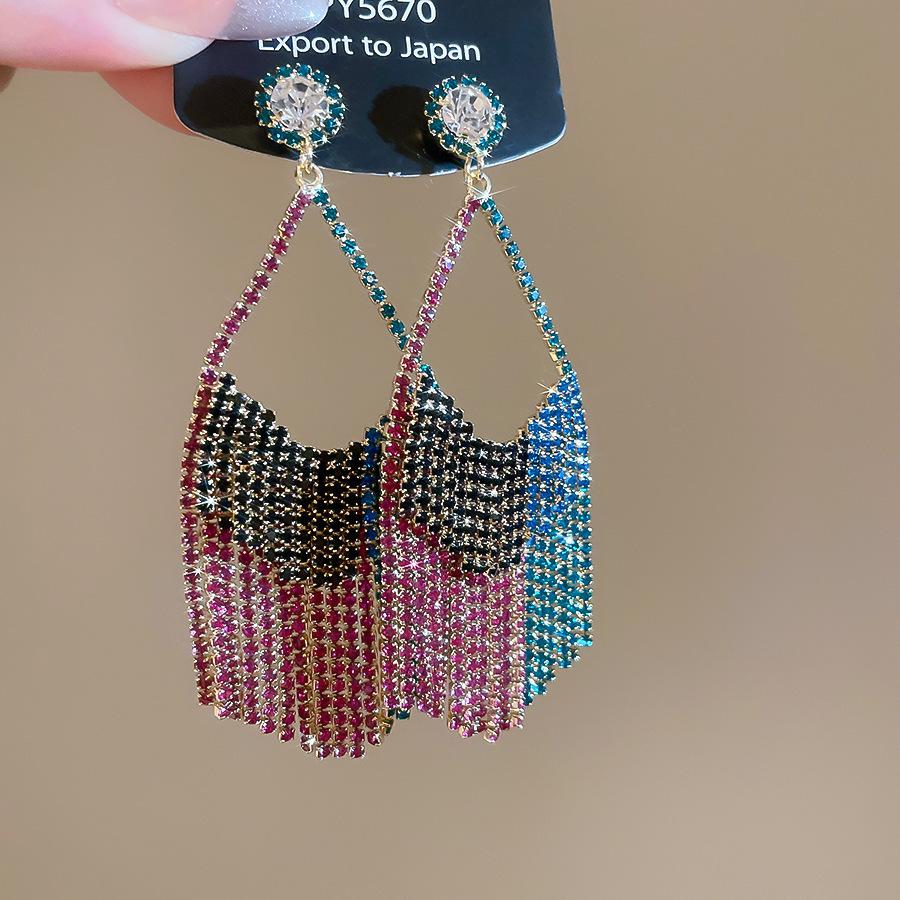 Europäischer und amerikanischer ethnischer Stil, mit Diamanten besetzte Wassertropfen-Quasten-Ohrringe, Steckerohrringe, Damenohrringe, Design-Sinn Nische