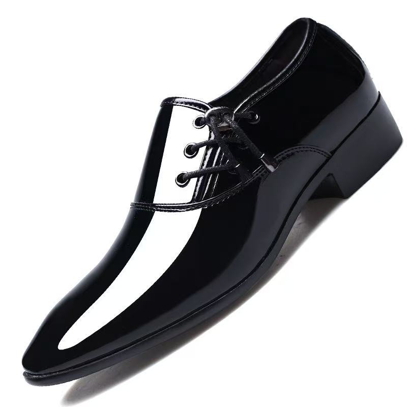 Men's Casual Leather Shoes 2025 Spring New Business Dress Shoes Fashionable Pointed Shiny Leather Men's Wedding Shoes