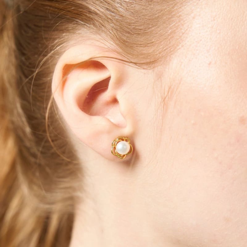 

LILYKORI Срібні сережки 925 проби з квітами та перлами Gold