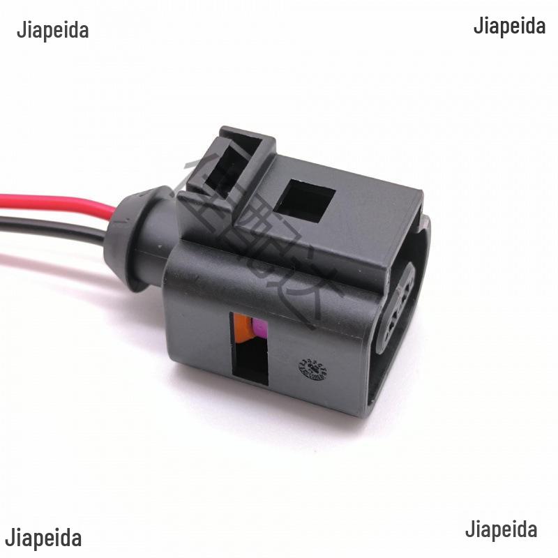 Water Pump Assembly for Passat, Tiguan, Sagitar, CC: Includes Auxiliary & Heater Circulating Pumps.