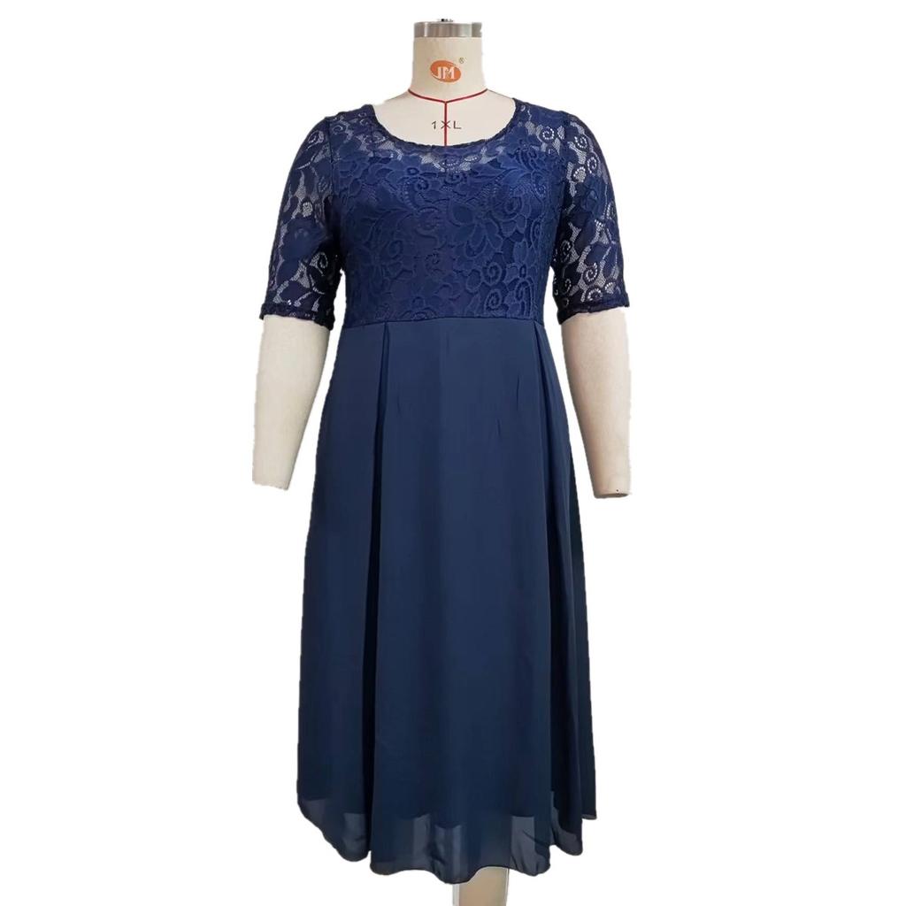 Elegantes, ausgehöhltes Spitzenkleid für Frauen in Übergrößen im europäischen und amerikanischen Stil