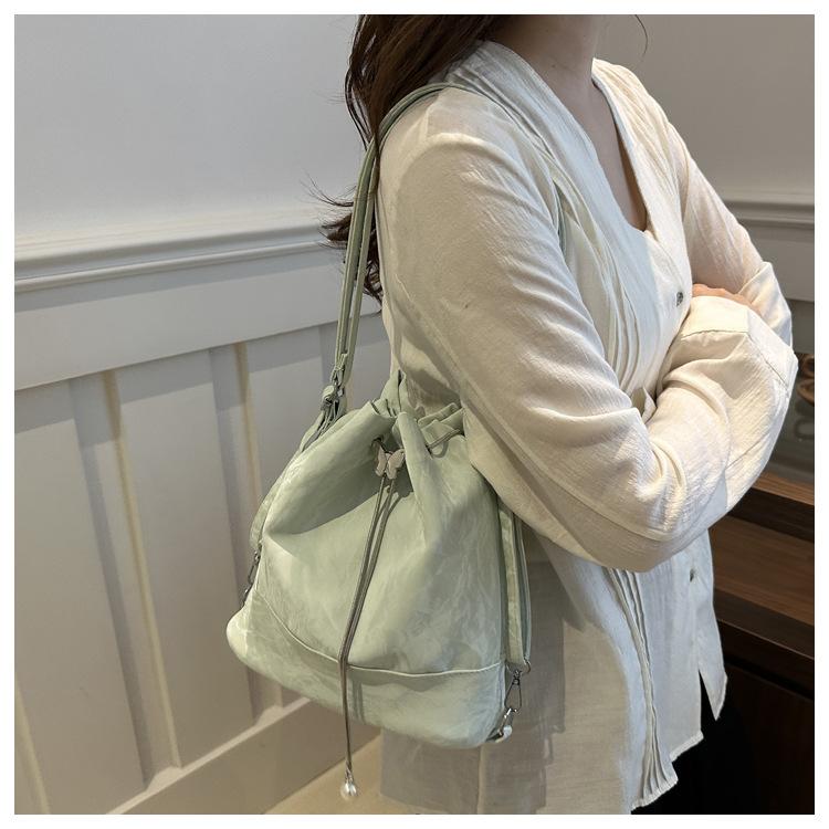Simple Texture Fashionable Women's Shoulder Bag Large Capacity Commuter Single Strap Bag Soft Faux Leather Tote Handbag CLE