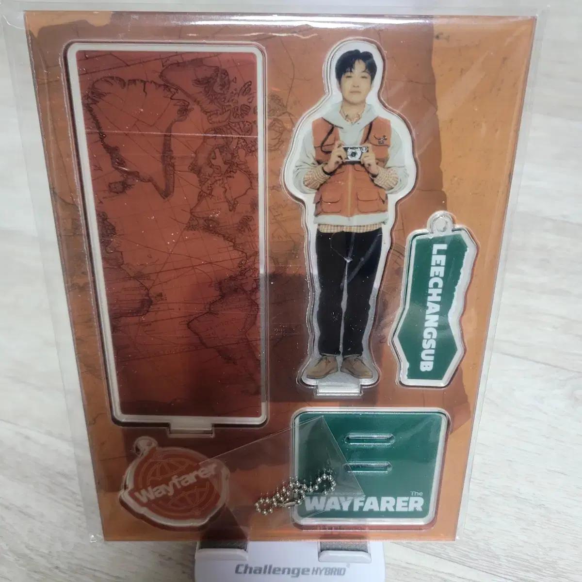 

Внезапный Чансоб Акриловый Набор 10 000 вон