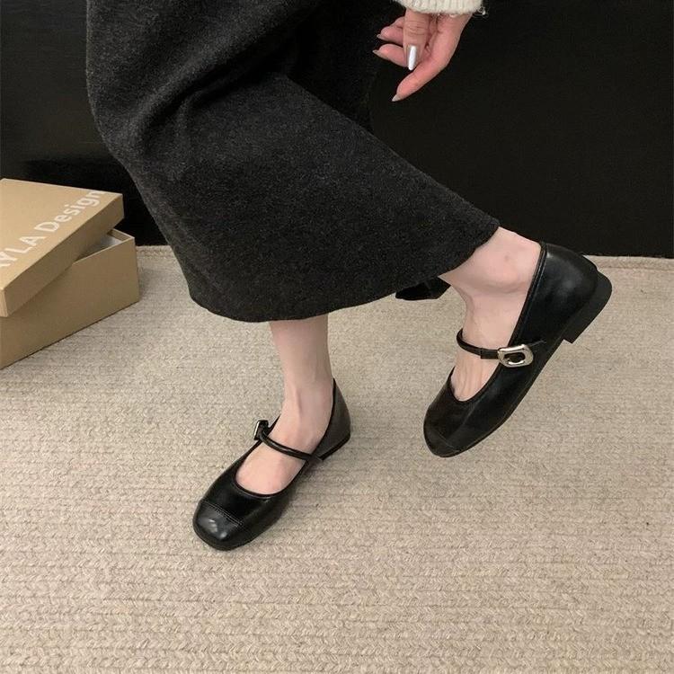 

2025 Женские туфли на плоской подошве с круглым носком, ретро Мэри Джейн, лоферы, женские с ремешком и пряжкой, повседневная осенняя мода, женская обувь 35 чёрный