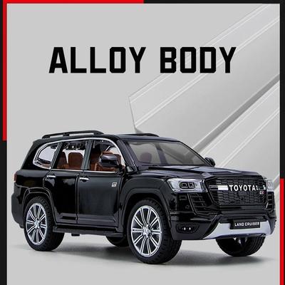1:24 Toyota Land Cruiser LC300 GR Model Samochodu Ze Stopu Pojazdy Wysoka Symulacja Dźwięk Światło Odlewany Samochód Kolekcja Zabawki dla Dzieci Prezent