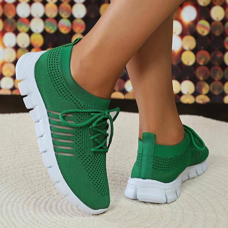 Fashion Green Soft Sole Knit Walking Shoes for Women 2025 Comfortable Breathable Mesh Sneakers Woman Plus Size Lightweight Casual Flats