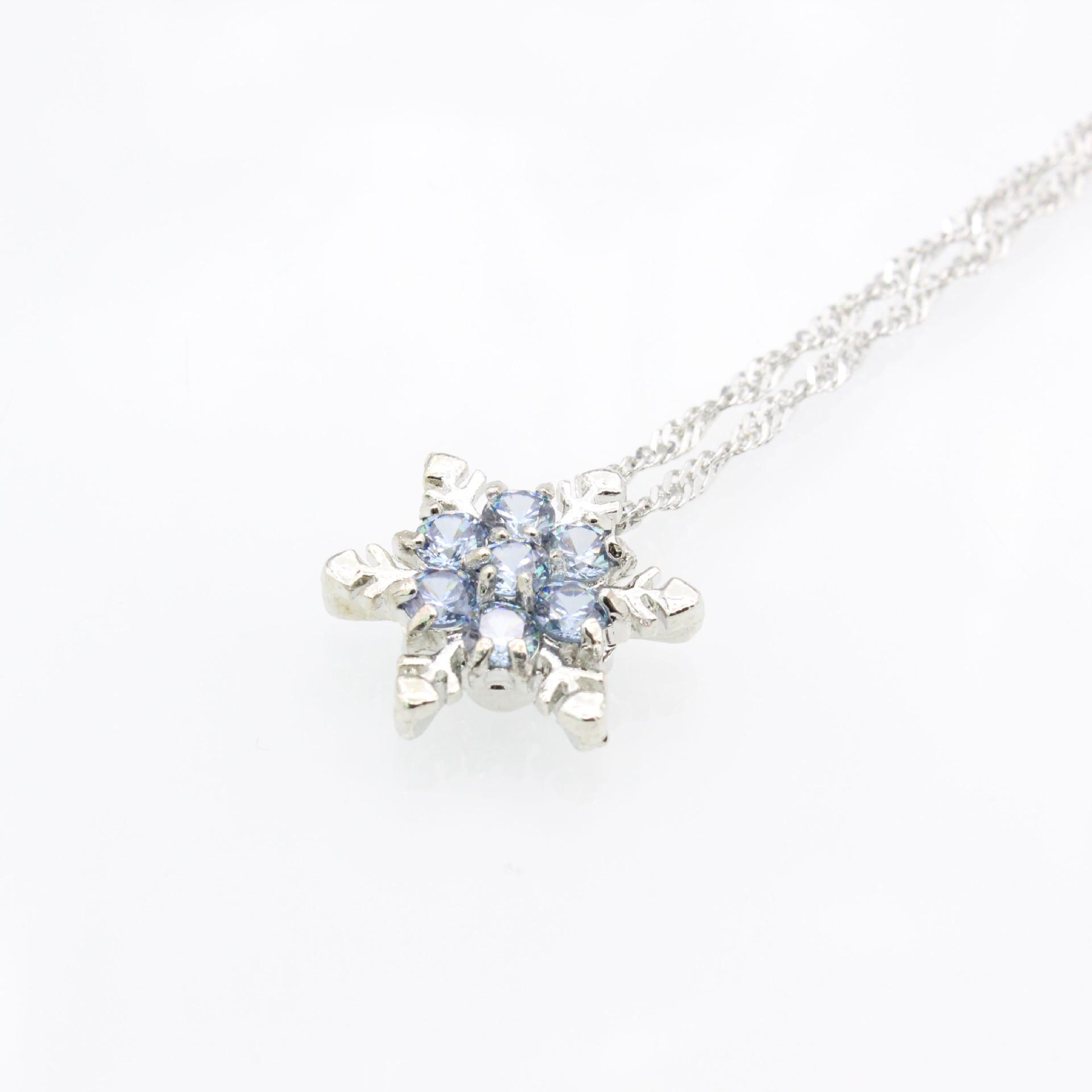 European & American Style Crystal Snowflake Necklace Clavicle/Sweater Chain for Women темно-синий