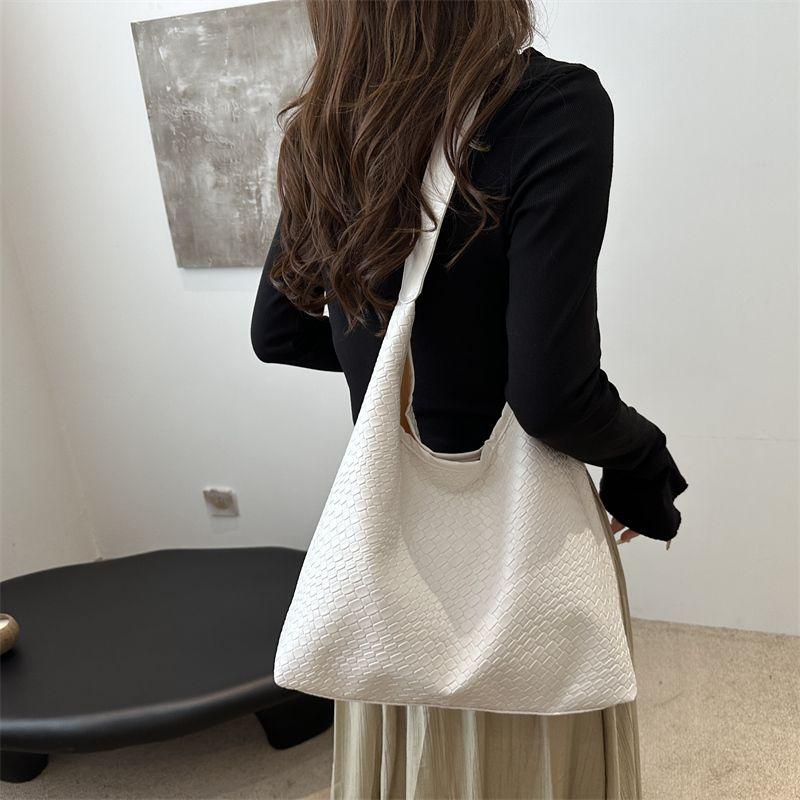 Large Capacity Women's Bag Fashionable Versatile Shoulder Underarm Bag High-end Commuter Tote Bag