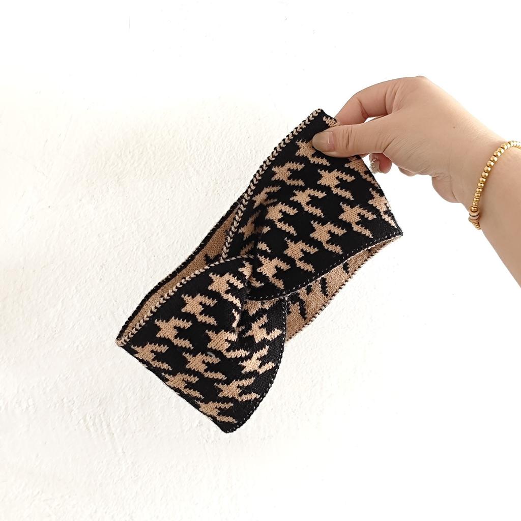 New Headgear, Thousand Bird Grid Wool Hair Band, Women's Wide Edge Confinement Bag Headscarf, Cross Autumn and Winter Go Out Headband